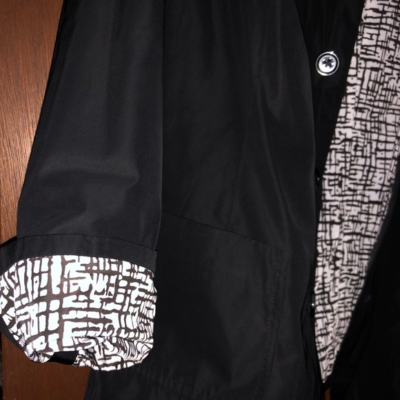 Jacket - Picture 4 of 5